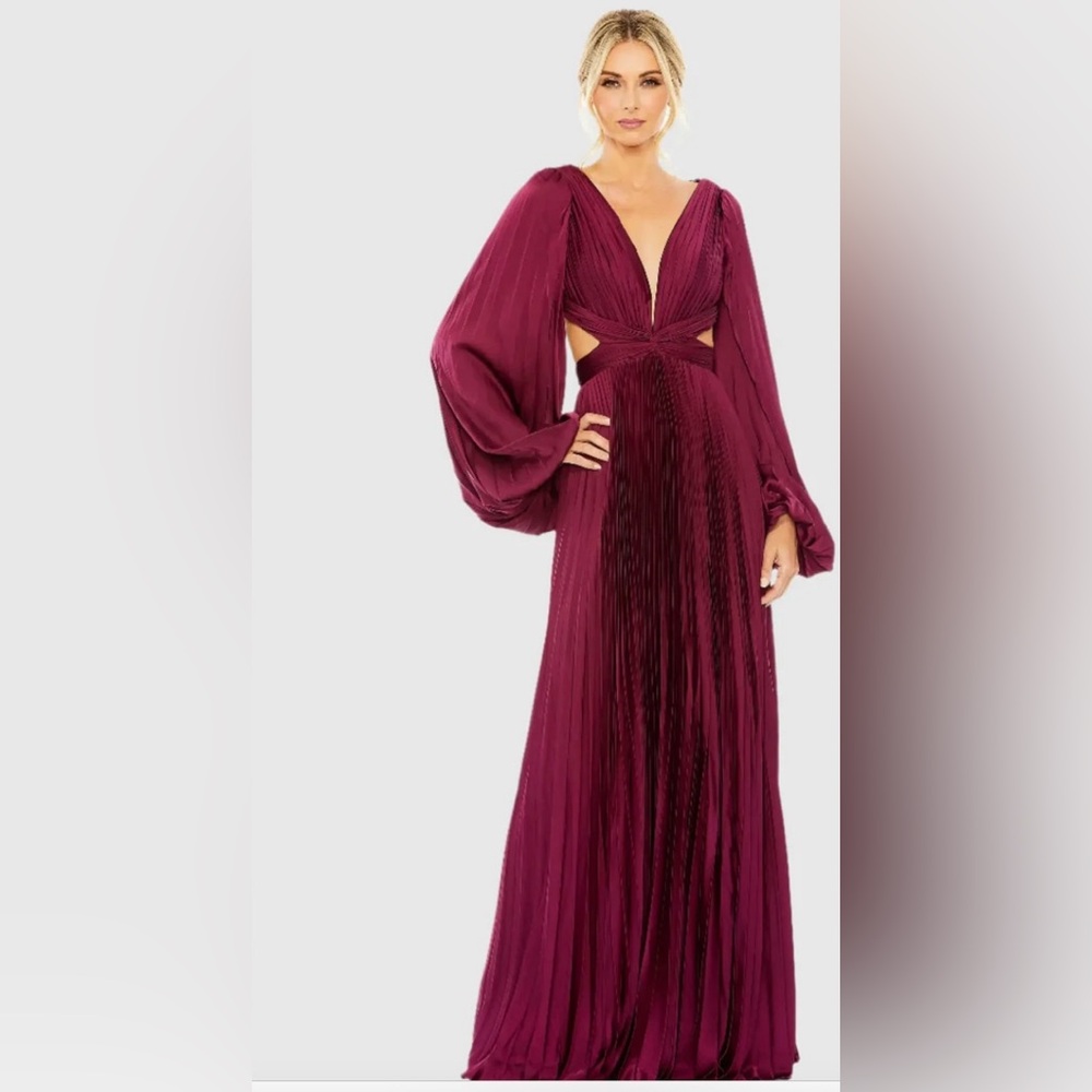Mac Duggal Red Long Sleeve Pleated Charmeuse Cut Out Gown - Size 2 - LIKE NEW